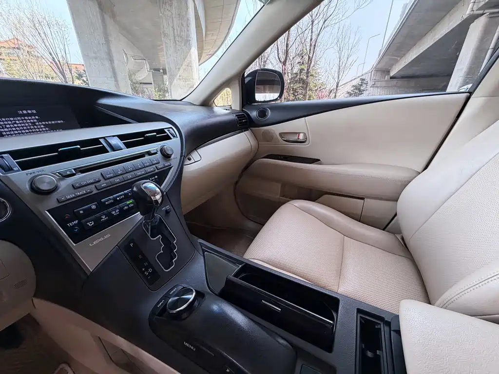 Lexus RX Classic 2015 — фото 19