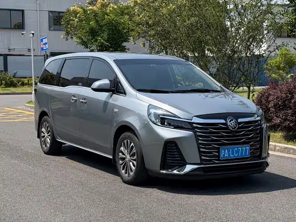 Buick GL8 2023