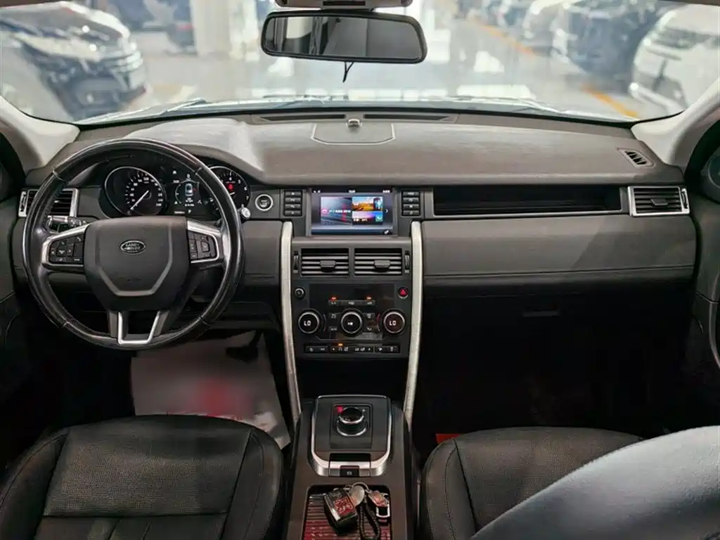 Land Rover Discovery Sport 2018 — фото 8
