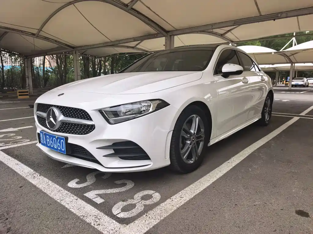 Mercedes-Benz A-Class 2022 — фото 1