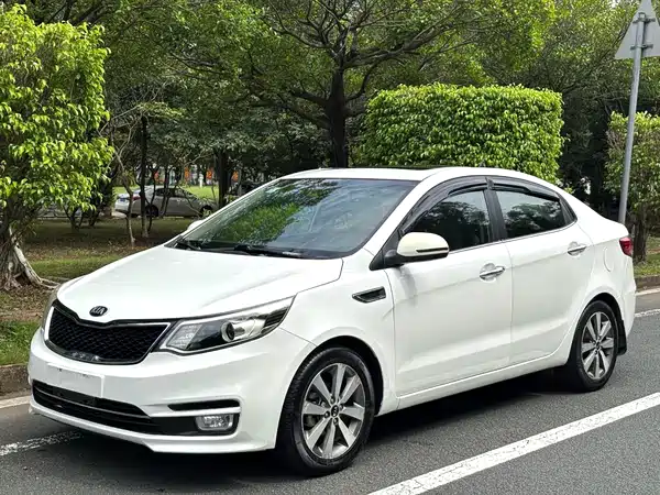 Kia K2 2015