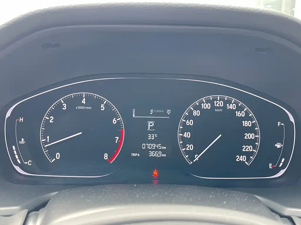 Honda Accord 2018 — фото 11