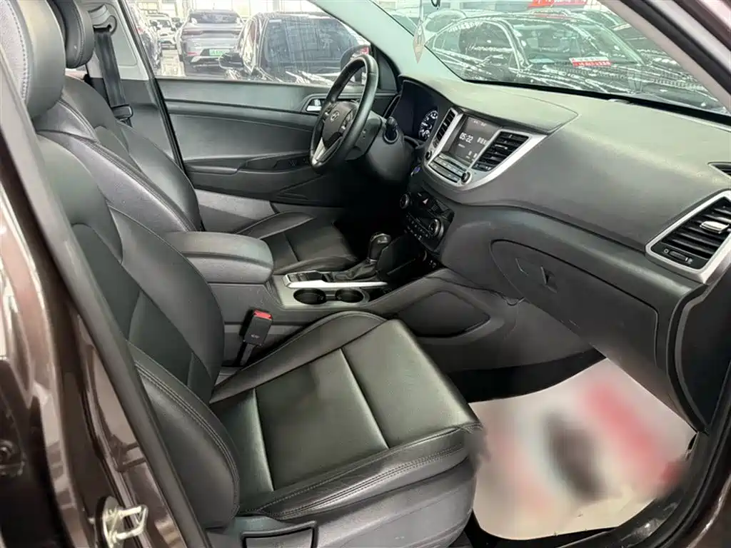 Hyundai Tucson 2016 — фото 9