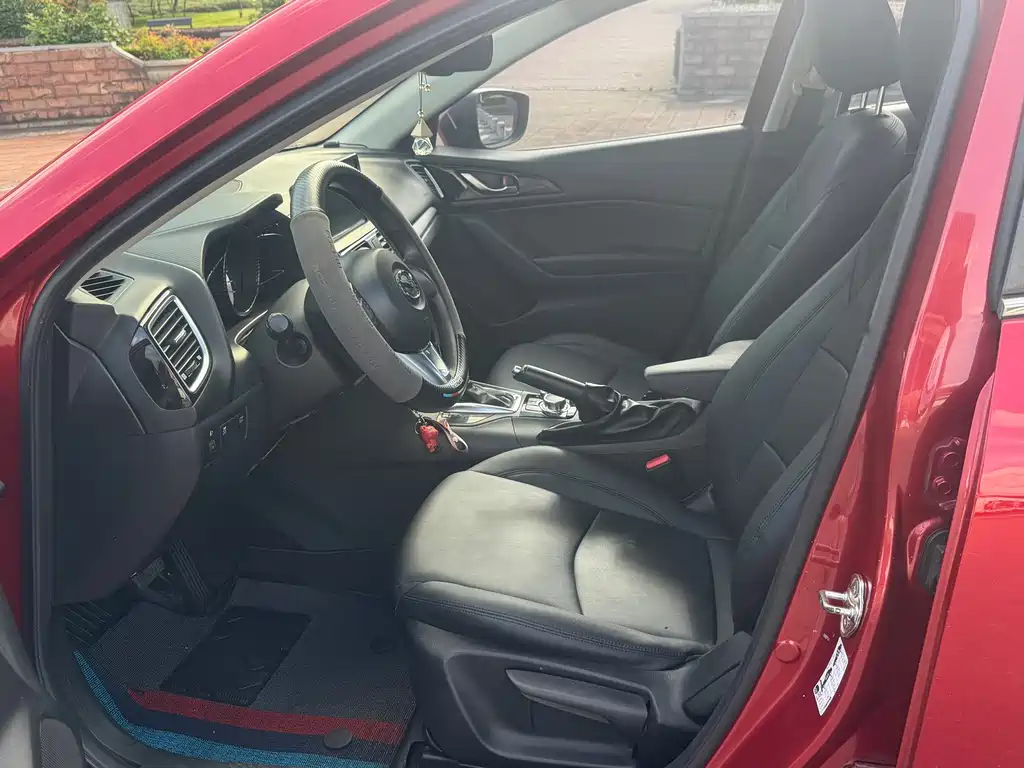 Mazda 3 Axela 2015 — фото 7