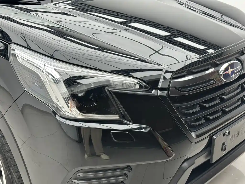 Subaru Forester 2023 — фото 15