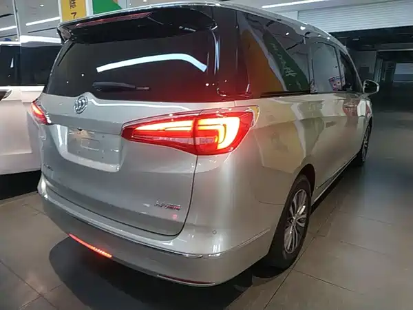 Buick GL8 2019