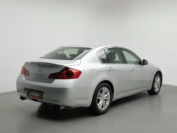 Infiniti G Series 2011