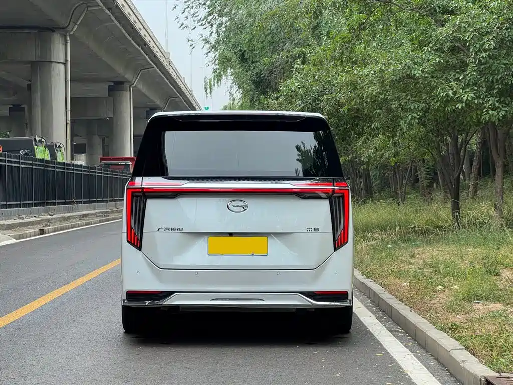 GAC Motor Trumpchi M8 2023 — фото 4