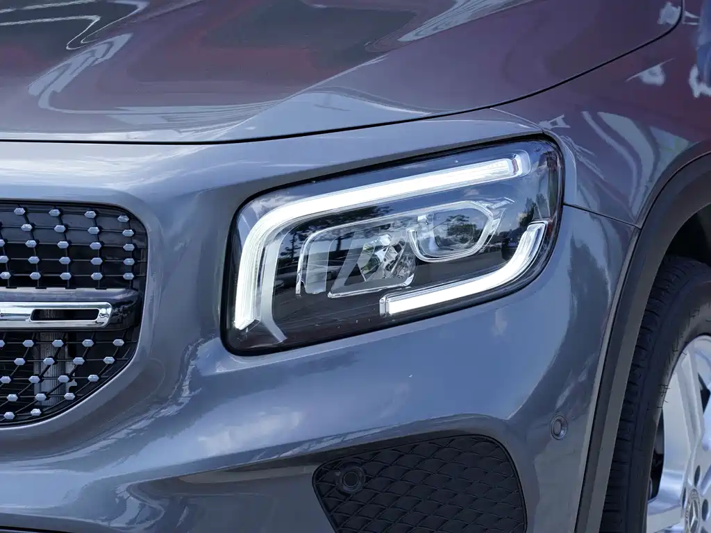Mercedes-Benz GLB 2021
