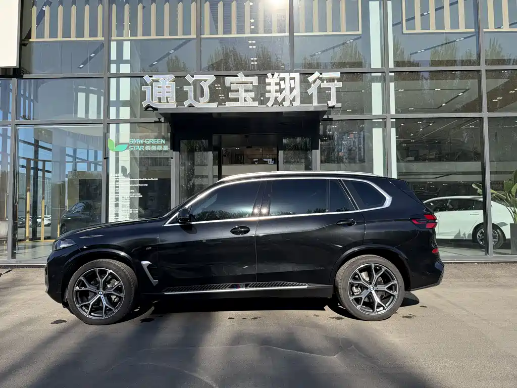 BMW X5 2025 — фото 3