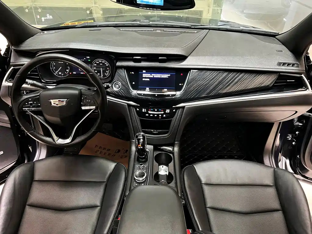 Cadillac XT6 2021 — фото 4