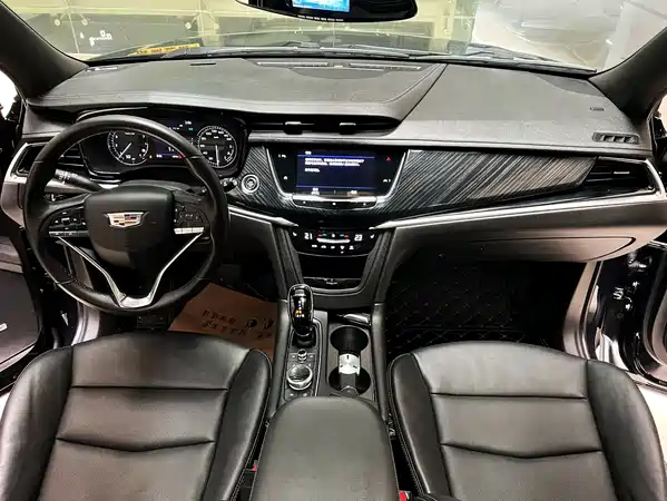 Cadillac XT6 2021