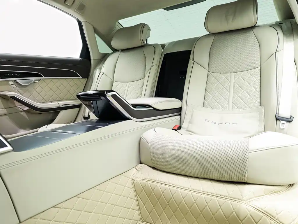 Audi A8 2025 — фото 11