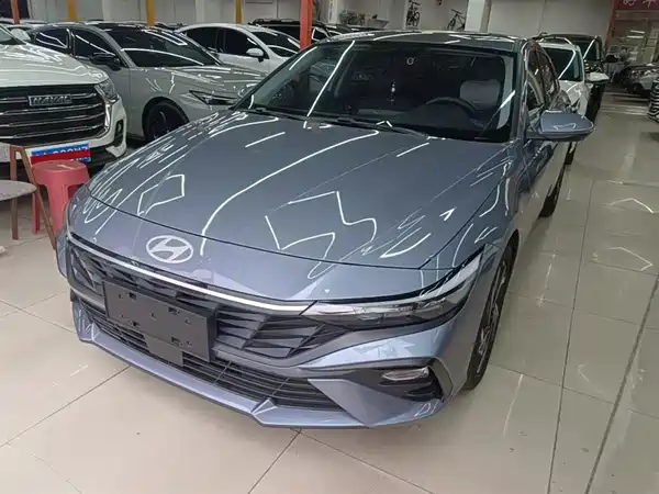 Hyundai Elantra 2023