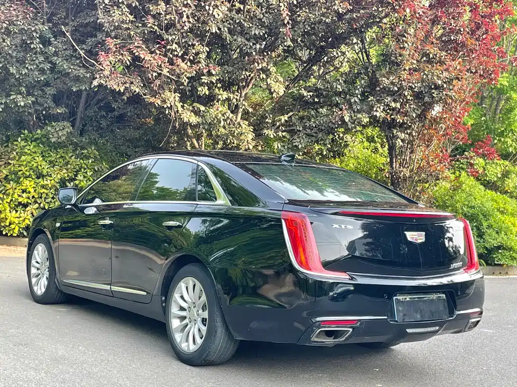 Cadillac XTS 2018 — фото 6