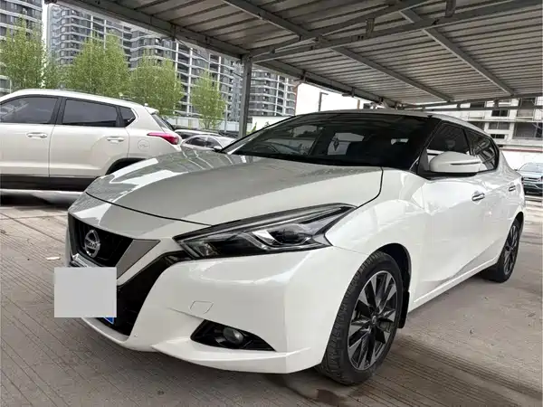 Nissan Bluebird 2019