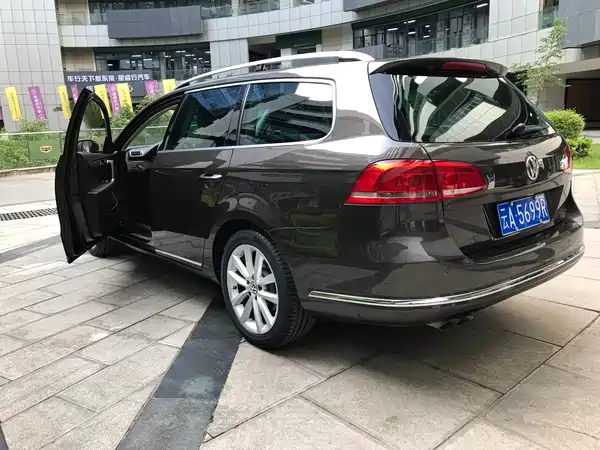 Volkswagen Magotan 2012
