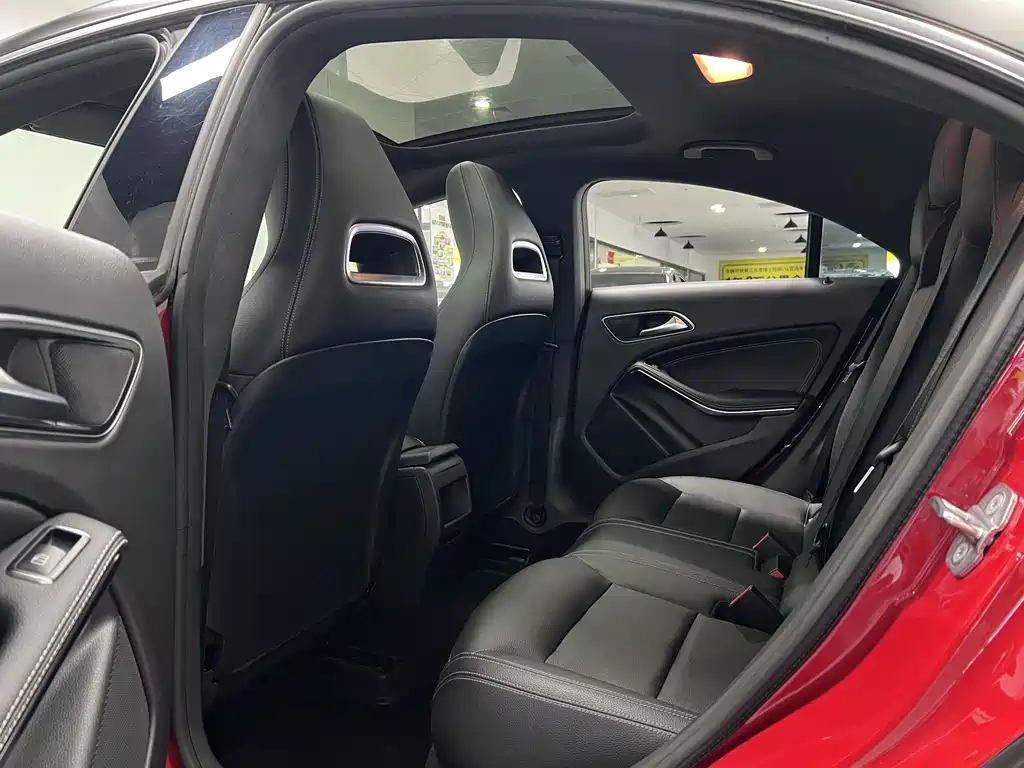 Mercedes-Benz CLA 2018 — фото 17