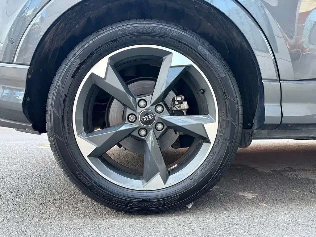 Audi Q3 2023 — фото 21