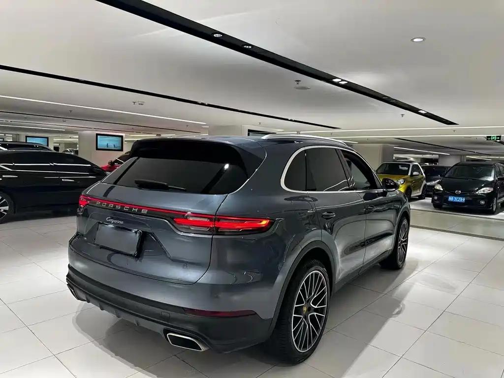 Porsche Cayenne 2019 — фото 7