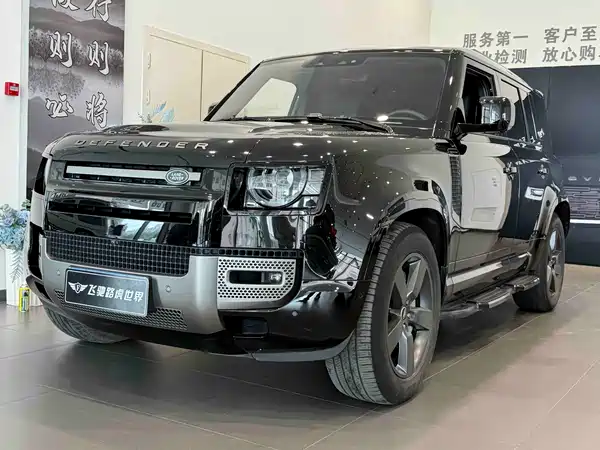 Land Rover Defender 2023