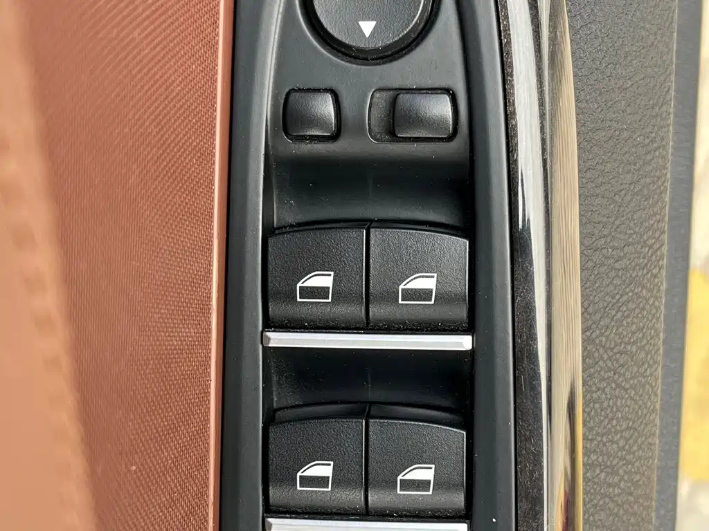 BMW 6 Series 2015 — фото 43