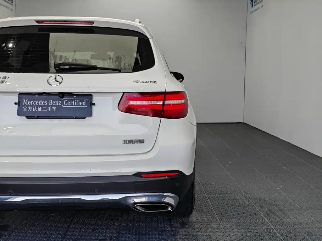 Mercedes-Benz GLC 2016 — фото 21