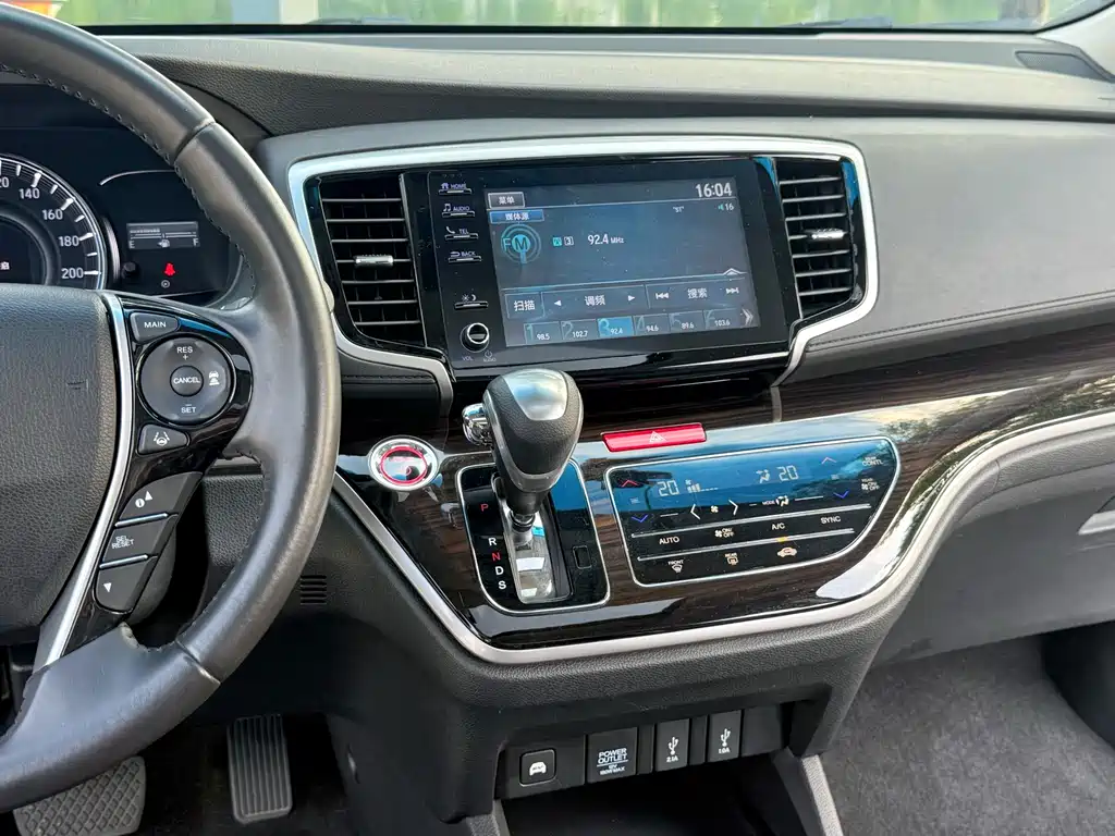 Honda Odyssey 2019 — фото 11