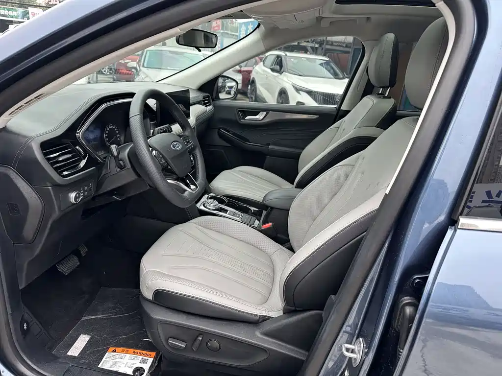 Ford Escape 2023 — фото 14