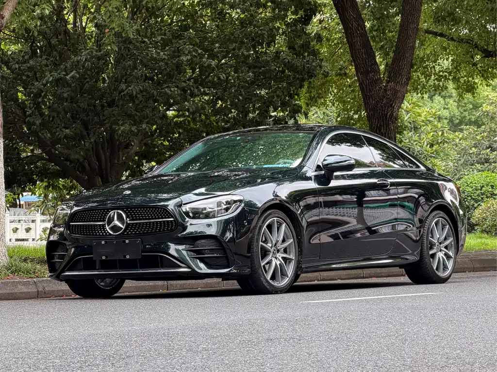 Mercedes-Benz E-Class 2023
