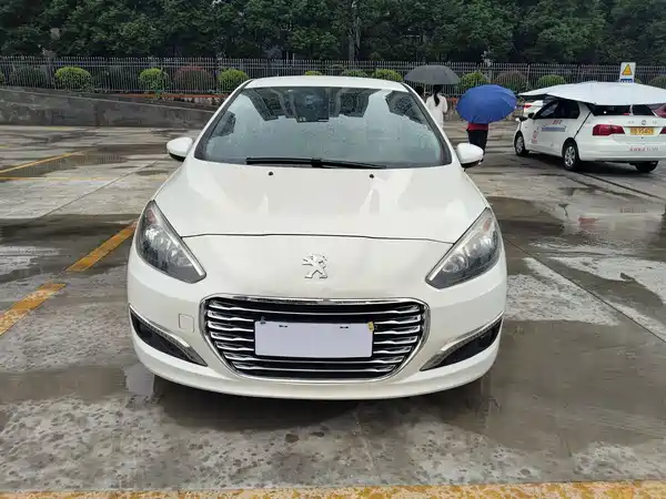 Peugeot 308 2014
