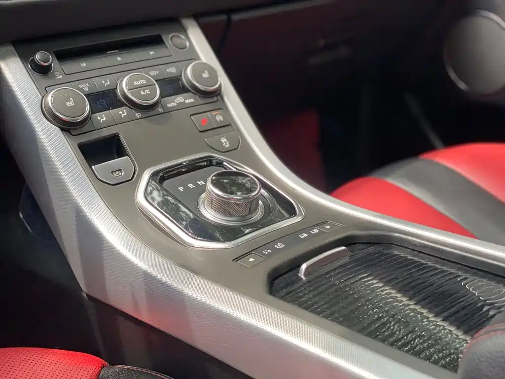 Land Rover Range Rover Evoque 2015 — фото 21