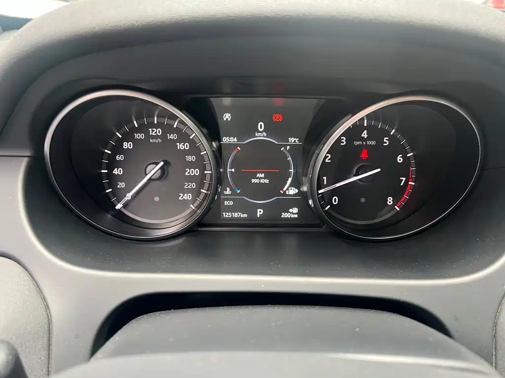 Land Rover Discovery Sport 2018 — фото 16