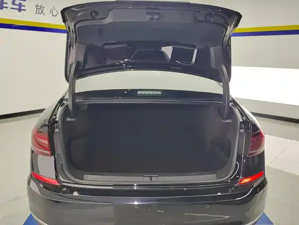 Volkswagen Passat 2025