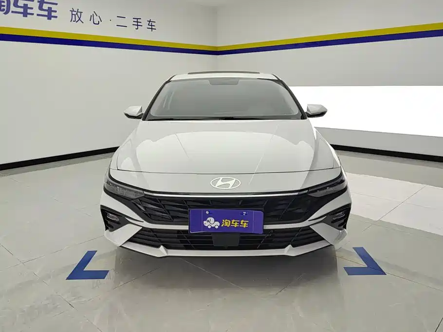 Hyundai Elantra 2026