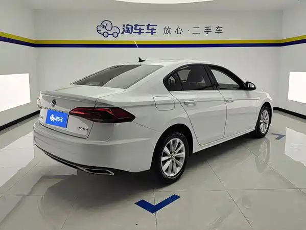 Volkswagen Bora 2022