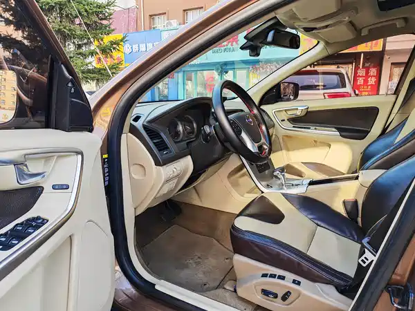 Volvo XC60 2010