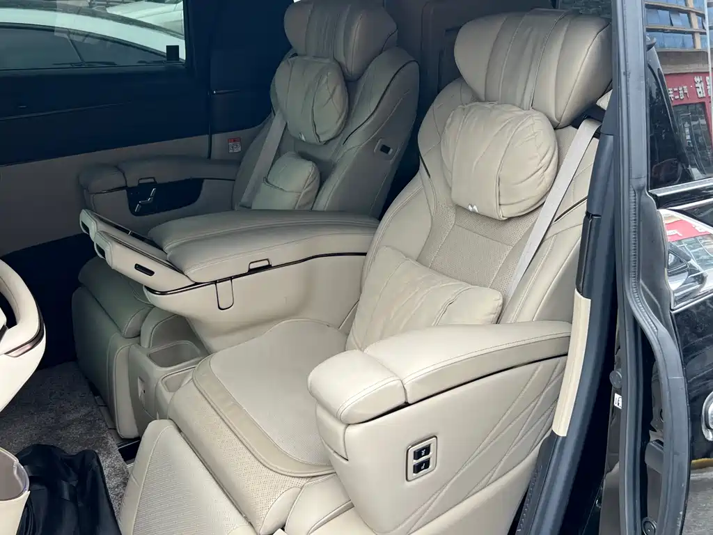 Toyota Alphard 2025 — фото 3
