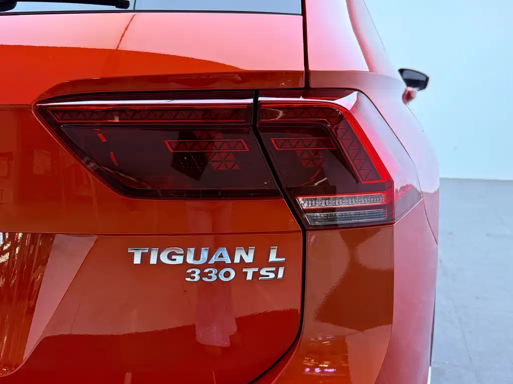 Volkswagen Tiguan L 2017 — фото 29
