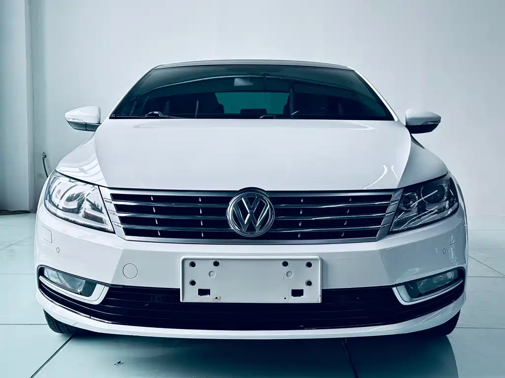 Volkswagen CC 2015 — фото 1