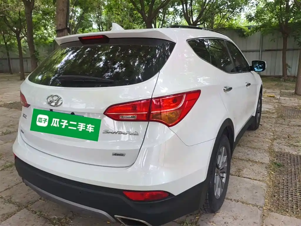 Hyundai Santa Fe 2016 — фото 12
