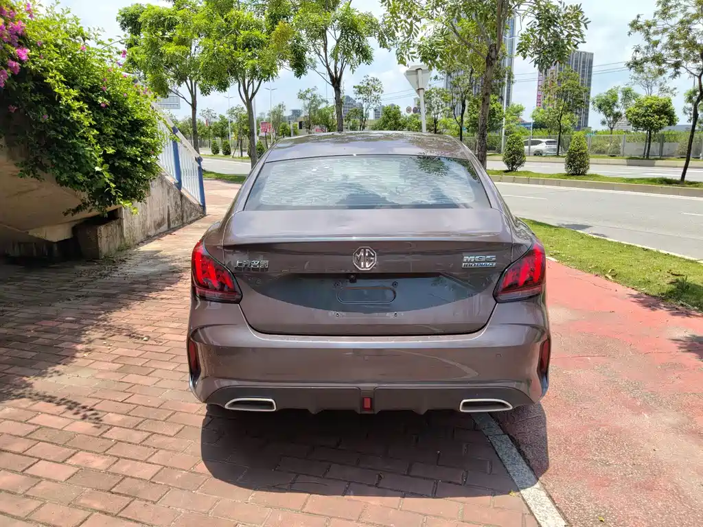 MG 5 2022