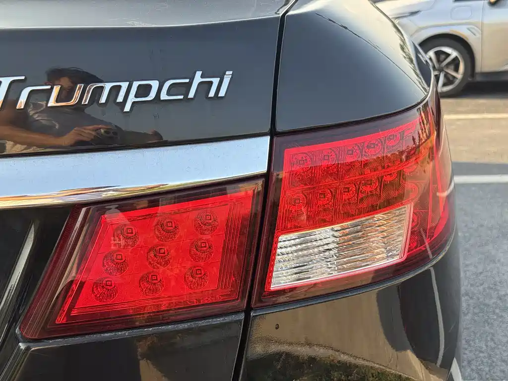 GAC Motor Trumpchi GA5 2013 — фото 11