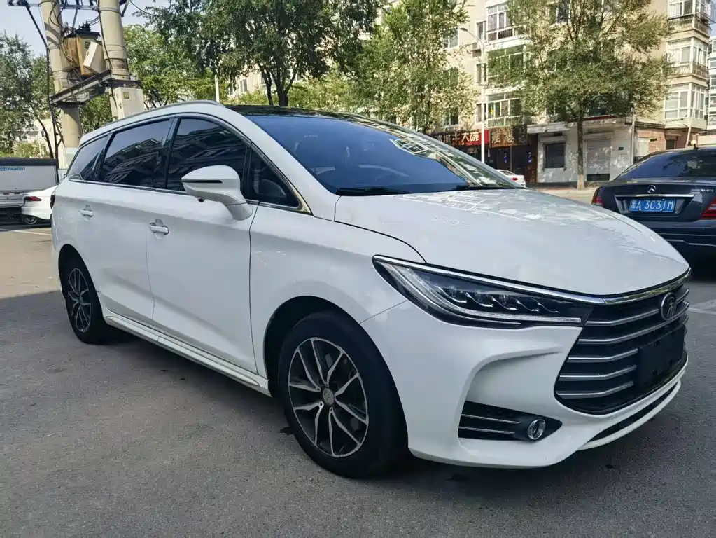 BYD Song MAX 2018 — фото 3
