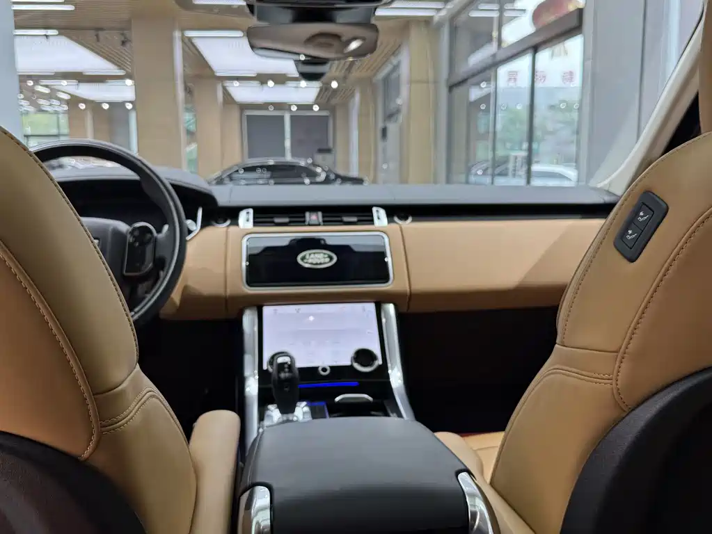 Land Rover Range Rover Sport 2022 — фото 17