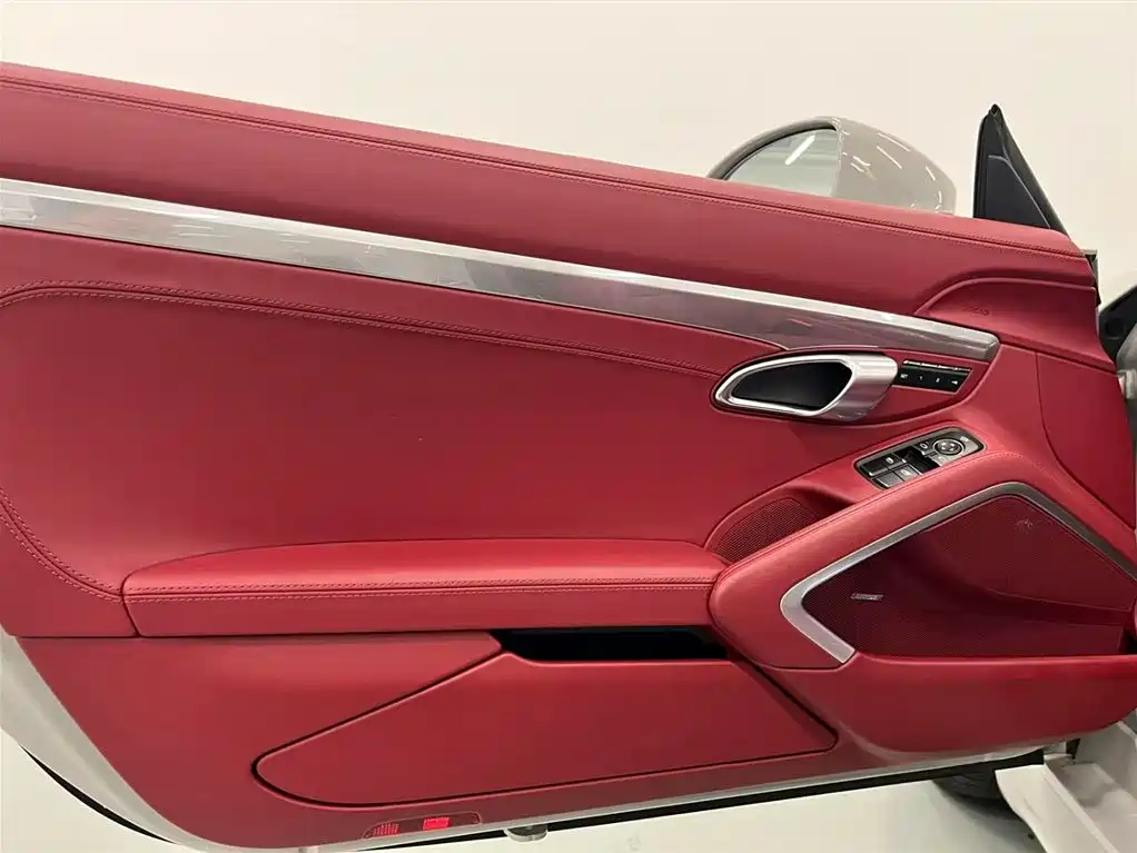 Porsche 718 2025 — фото 11