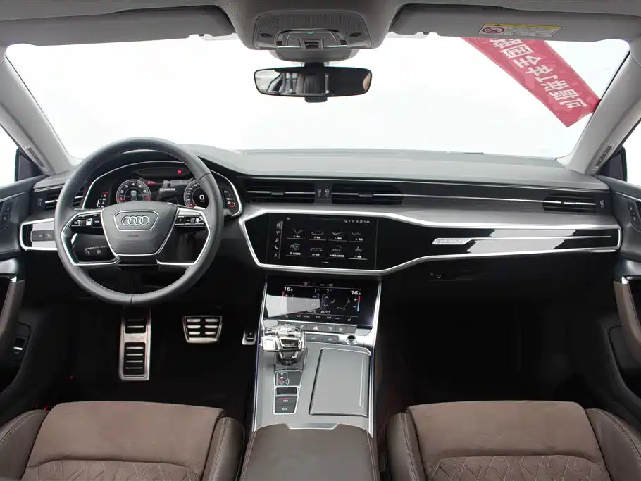 Audi A7L 2024 — фото 10