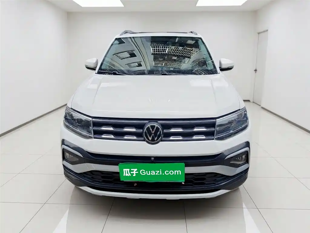 Volkswagen T-Cross 2021 — фото 2
