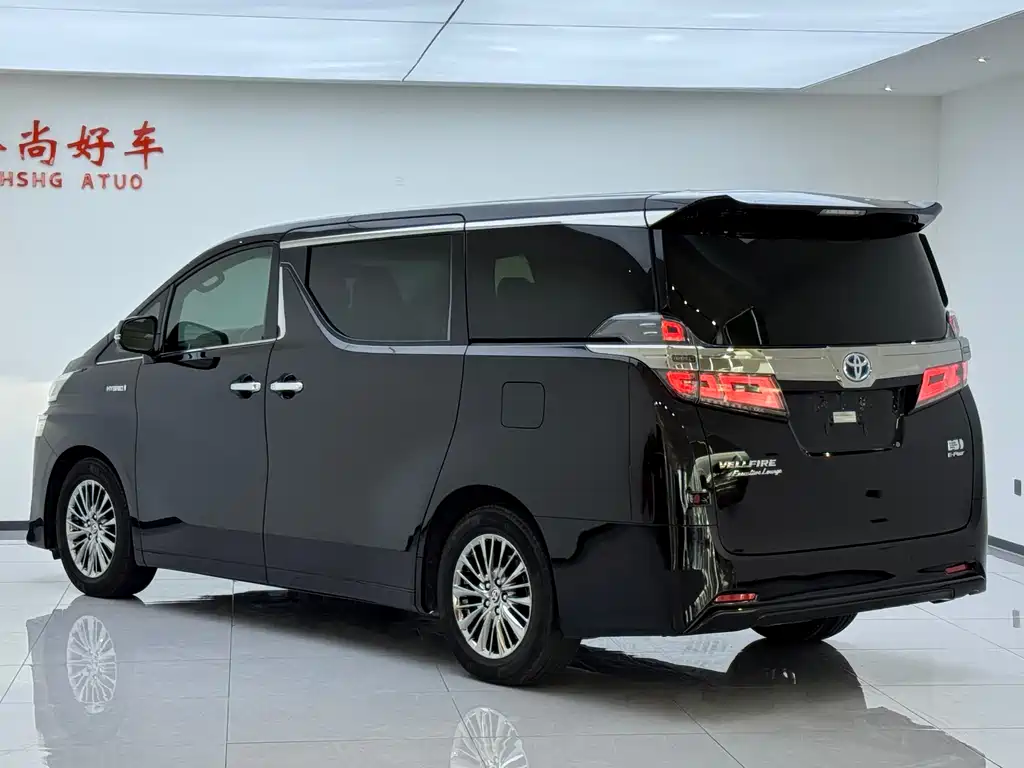 Toyota Vellfire 2020 — фото 11