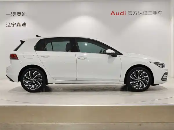 Volkswagen Golf 2024